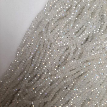 Мъниста от чешки кристал бял цвят с нюанс „бензин“ – грановани рондели, диаметър 3x2,5 мм, дължина 40 см, на конец