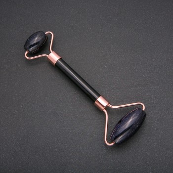 Ролков масажор с авантюрин „Нощ Каира“ син пясък, дължина 14,5 см, меден цвят на металните детайли