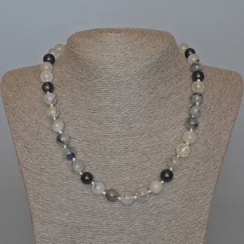 Ожерелие от рутилий кварц вълнист, натурален камък, гладка мъниста, диаметър около 10 мм, дължина 49 см