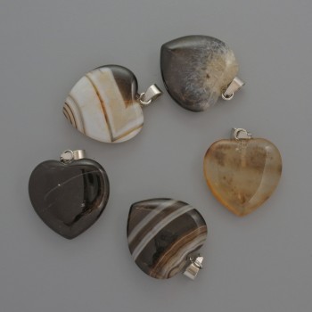 Висулка във форма на сърце от ахат, черен, диаметър 20х20х6 мм, дължина 28 мм