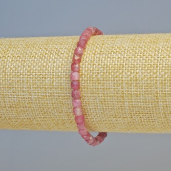 Гривна от турмалин рубелит, гранени кубчета, естествен камък, диаметър 4,5 мм ±, дължина 18 см ±