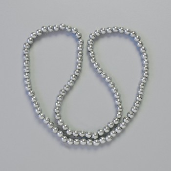 Хематитови мъниста – топка, сребрист цвят, диаметър 4 мм, дължина 42 см, на конец