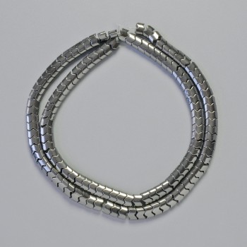 Гематитни мъниста змейка черни 5х4х3 мм