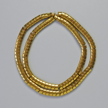 Хематитови мъниста змийка златисти, диаметър 5х4х3 мм ±, дължина около 40 см ±, низка