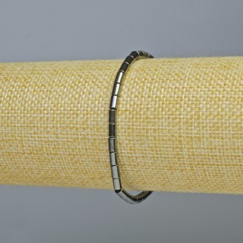 Гривна от гематит цилиндър черен, диаметър 5×3 мм±, дължина 18 см ± (еластична основа)