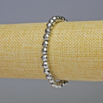 Гривна от гранен хематит, сребрист цвят, диаметър около 6 мм, дължина 18 см, еластична основа