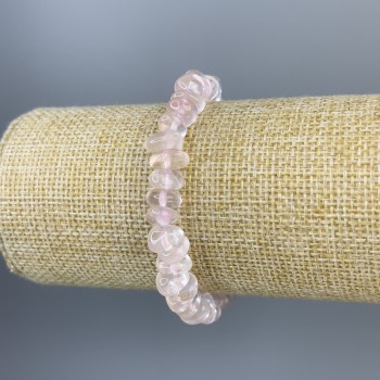 Гривна от розов кварц, късчета 9×4 мм, дължина 18 см, еластична