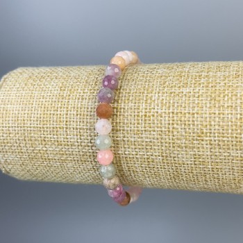 Гривна от жадеит, гранени топчета 6 мм, дължина 18 см, еластична