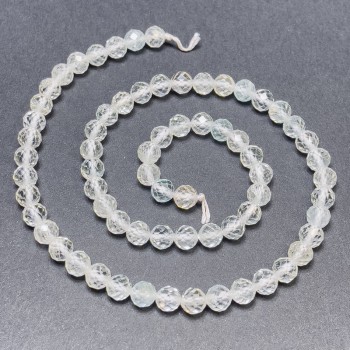 Мъниста горски кристал с топаз на конец, гранована, диаметър около 6 мм, дължина около 39 см