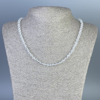 Намисто от планински кристал, грановано кубче 4,5×4,5 мм, дължина 50 см, с закопчалка