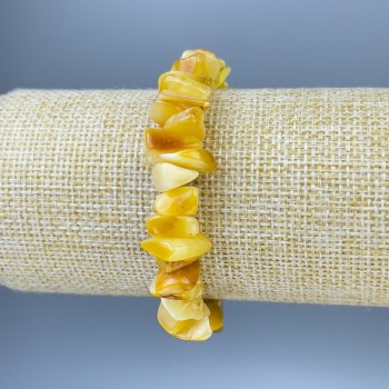 Гривна от янтарни късчета, диаметър 10–16×4–7 мм, дължина 18 см ±, еластична основа