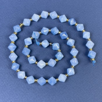 Аквамаринови гранени мъниста ромбовидни 8×8 мм ± с бисер на конец, дължина 37 см+