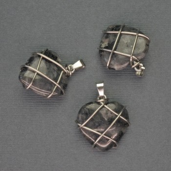 Висулка със сърце от лабрадорит в сребристо обплитане, диаметър 21×21 мм ±, дължина 27 мм