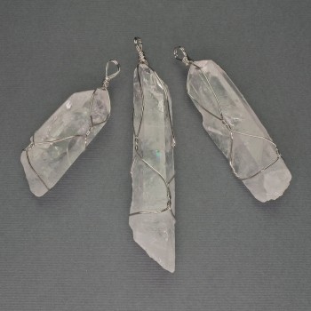 Висулка с планински кристал в обплитане, 65×55×18 мм ± размери