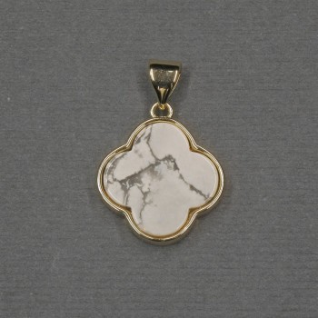 Кулон с четирилистна детелина, вставка от естествен каолонг, 16×18×4 мм, златист метал