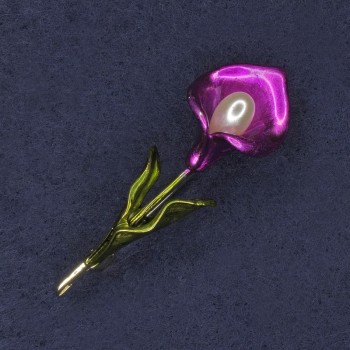 Брошка «Кала» с розова перла и зелена емал върху златист метал 17×54 мм+