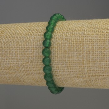 Гривна с хризопраз — гладки мънисти, диаметър около 6 мм, дължина около 18 см — еластична основа