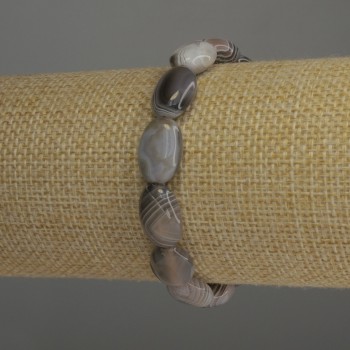 Браслет от агат Ботсвана, овални мъниста, диаметър 14×10 мм, дължина 18 см, еластична основа