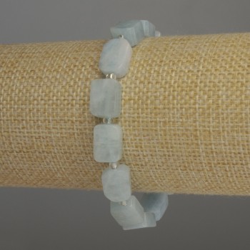 Гривна от аквамарин с правоъгълни елементи, диаметър 12×8 мм +/-, мъниста 3 мм +/-, дължина 18 см – еластична