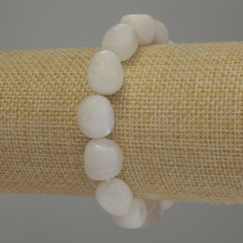 Гривна от адуляр — гранени мъниста, диаметър 12×11 мм, дължина 18 см, еластична