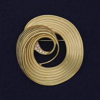 Брошка Акцент със златист цвят, перловиден, радужни кристали, златист метал 48×45 мм+