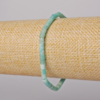 Гривна от амазонит, естествен камък, фасетирани мъниста 4х4 мм, дължина 18 см +/- (еластична)