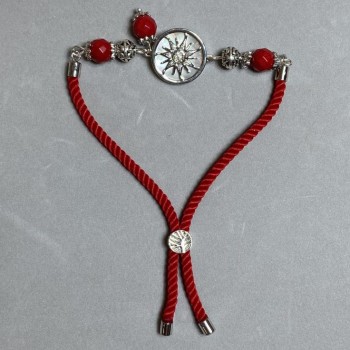 Текстилна гривна, диаметър 5,5 мм ±, с регулируем затягащ механизъм, коралова гранена топка 8 мм ±, с метална вложка, диаметър 17 мм ±, сребърен метал