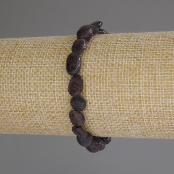 Гривна от фасетиран гранат, диаметър 7–10×8 мм ±, дължина 18 см (еластична)