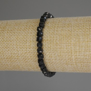 Гривна от турмалин с фасетирани кубчета, диаметър 5×5 мм ±, дължина 18 см (еластична)