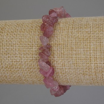 Гривна от ягодов кварц на късчета, диаметър 8×3–5 мм, дължина 18 см, еластична