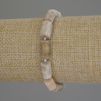 Гривна от ископаем корал с фасетирана обработка, диаметър 12×7 мм ±, бисер 3 мм ±, дължина 18 см ±, еластична основа