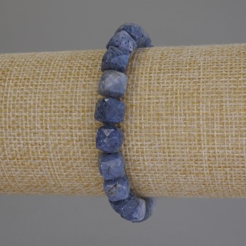 Гривна от ископаем корал — гранен куб, диаметър около 8 мм, дължина 18 см, еластична