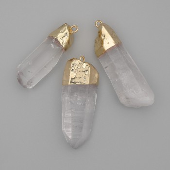 Кулон от планински кристал 30х37х9-12 мм, дължина 33-40 мм, златист метал. Размери в асортимент