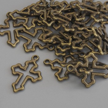 Висулка–кръст бронзов цвят, диаметър 21×15 мм ± опаковка 23 бр