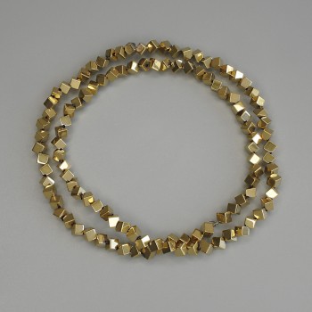 Хематитови мъниста в златист цвят, кубчета 3×3 мм, на конец, дължина 38 см+