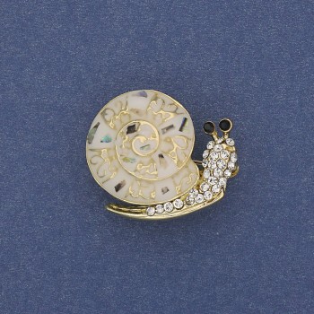 Брошка охлюв с халиотис и бели стрази 20×26 мм