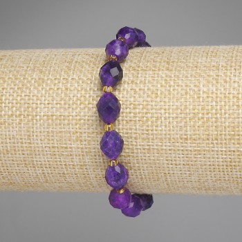 Браслет сугіліт грановани зърна, диаметър 10×8 мм ± бисер 3 мм ±, дължина 18 см ± еластична основа