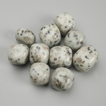 Яшма киви фасетирани самородки без дупка 16-18×16-22 мм+-