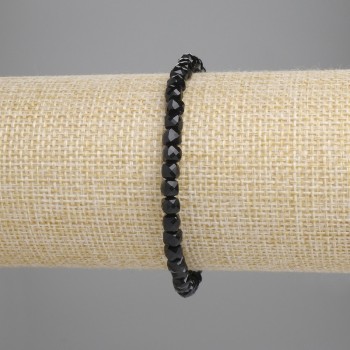 Браслет от гранован турмалин, кубчета 4×4 мм, дължина около 18 см, на еластична основа