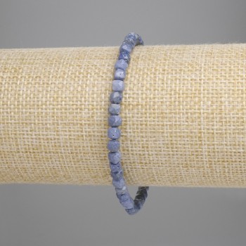 Гривна от губчат корал грановани кубчета 4×4 мм ±, дължина 18 см ±, еластична основа