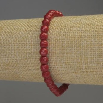 Браслет от корал с гранени топчета 6 мм, разтегателен