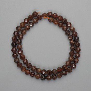 Грановани мънисти гесонит 6 мм, дължина около 39 см на конец