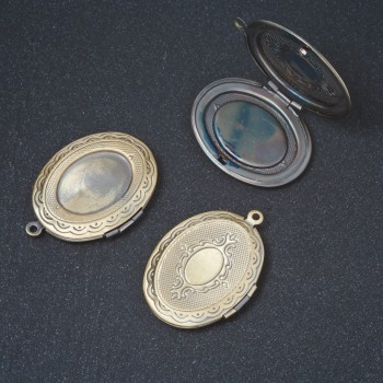 Фурнитура: Кулон със секрет бронзов цвят, 3 × 2,4 см