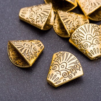 Фурнитура: крайник за мъниста „старо злато“, диаметър 18×19×7 мм, отвор 5 мм, фасовка 20 г ± 6 бр