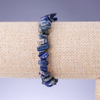 Гривна от лазурит, естествен камък — късчета, диаметър 9×4 мм ±, дължина 18 см ± (еластична)