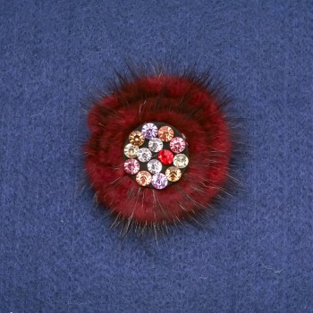 Брошка от норков мех бордо със кристали, диаметър 60 мм