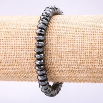 Гривна от гранен хематит, диаметър 8×4 мм, дължина 18 см на ластик