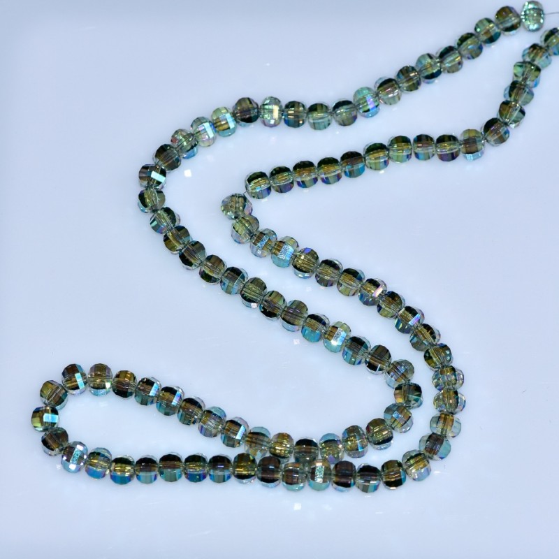 Намистини кристални в стил Swarovski — светлозелени, гранована топка с напыление синьо бензин, диаметър 5×4 мм, нишка дължина 48 см
