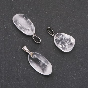 Медальон от естествен планински кристал, огранен, размери 19×24 мм (±)