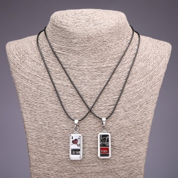 Кулон на приятелството „Сърца“, диаметър 15×32 мм, дължина 45–48 см